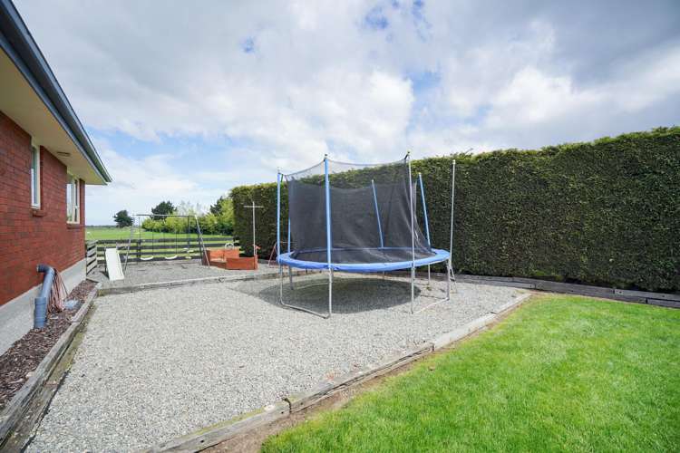 381 Bay Road West Plains_27