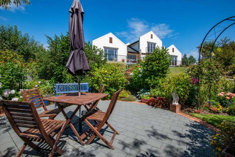 17 Orchard Grove East Taieri_3