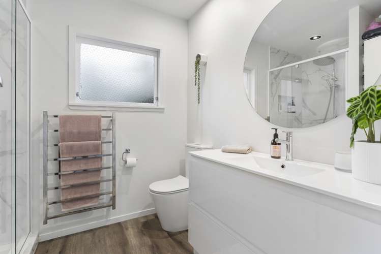 62 Paragon Avenue Beach Haven_11