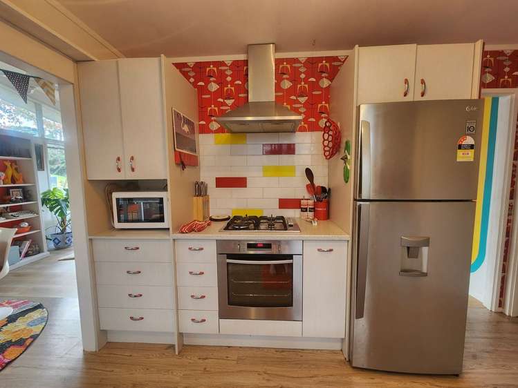 28 Zingaro Place Massey_13