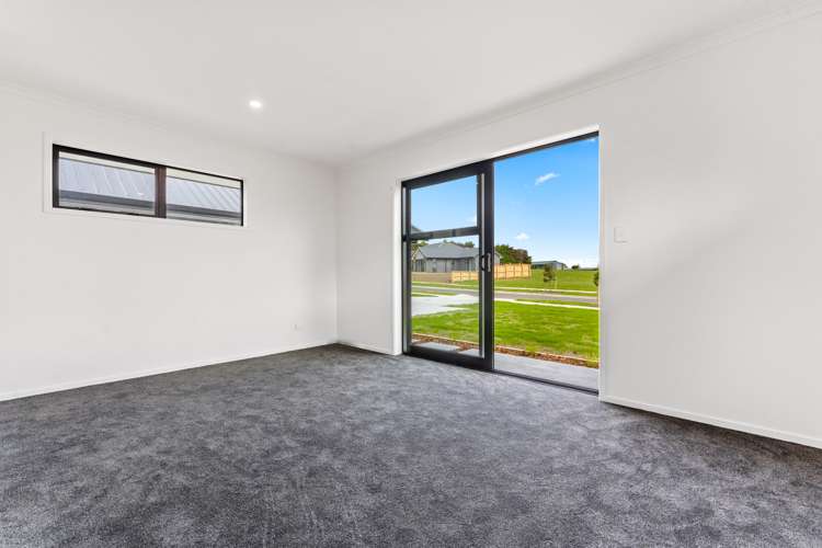 8 Patty Lane Patumahoe_20