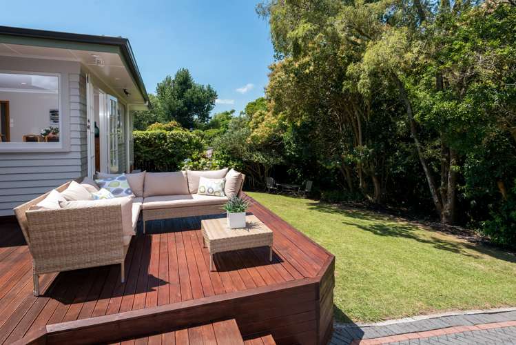 17 Glenfern Road Mellons Bay_10