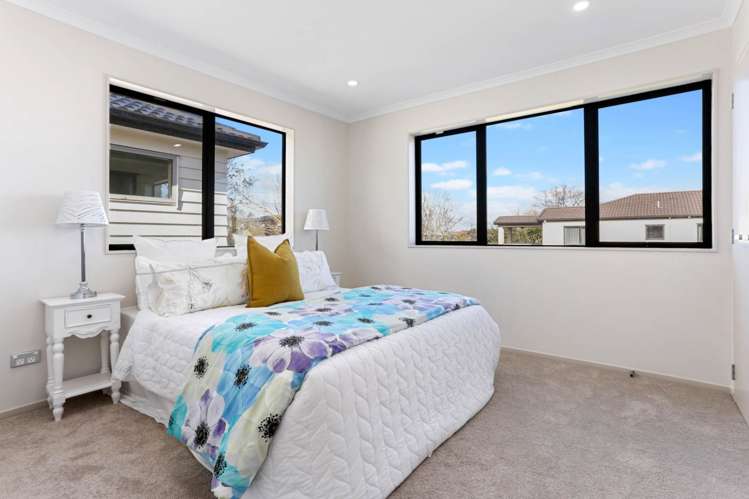 2/155 Portage Road New Lynn_6