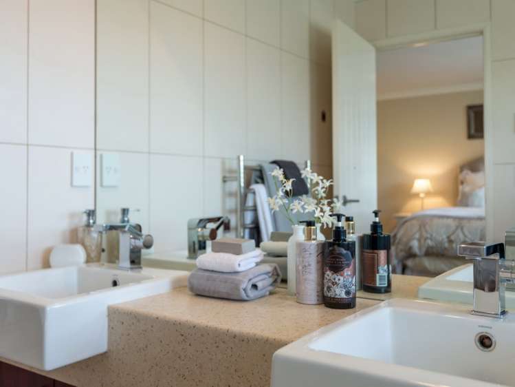 51 Laurel Oak Drive Schnapper Rock_25