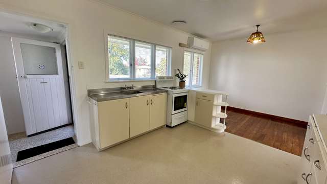 2/1096 New North Road Mount Albert_3