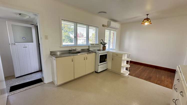 2/1096 New North Road Mount Albert_2