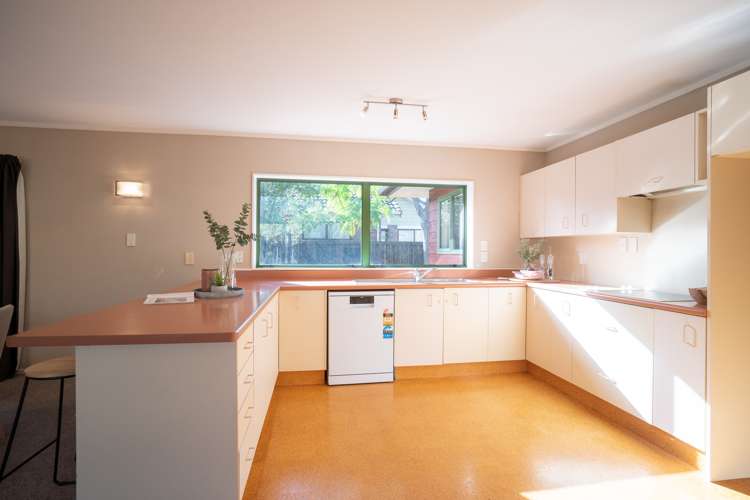 6 Airport Drive Milson_9