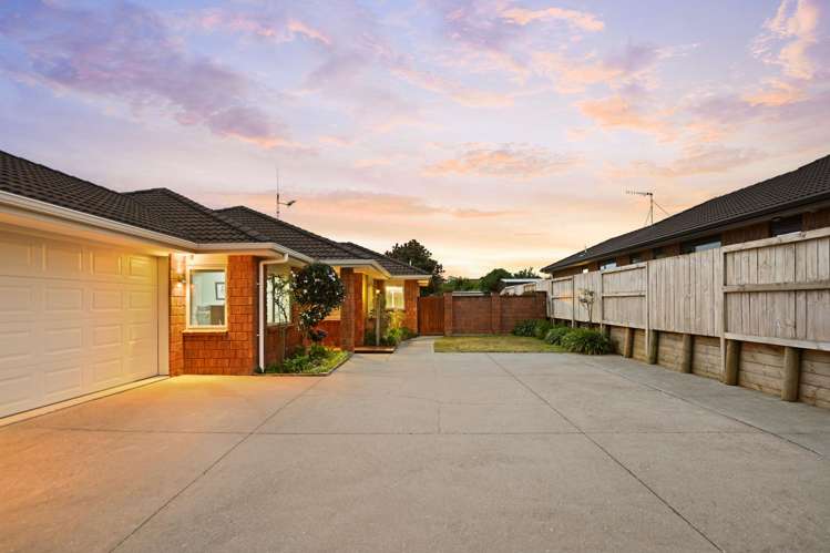 115 Barrington Drive Huntington_28