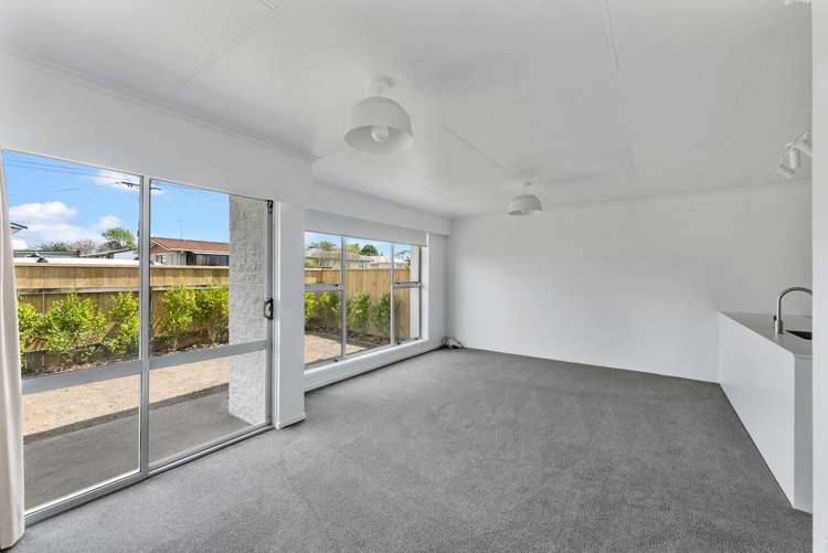 24b & 24c Omata Road Marfell_5