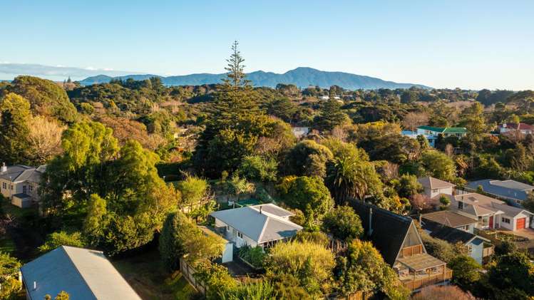 5 Leinster Avenue Raumati South_27