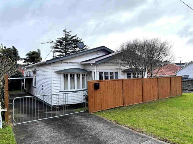 Fabulous Family Home in One Tree Hill