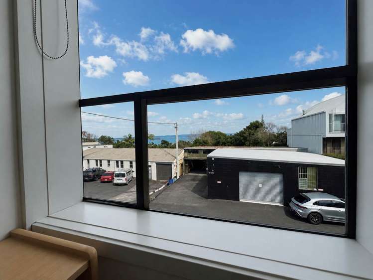 Unit E1/88 Hinemoa Street Birkenhead_4