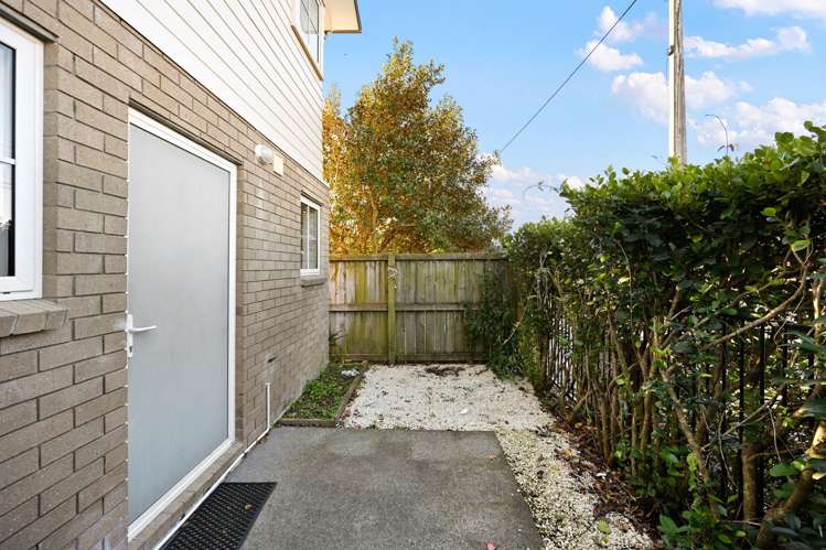 1 Chiefs Court Hamilton East_8