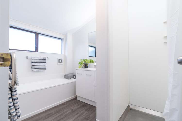 3/29A Parkvale Road Karori_9