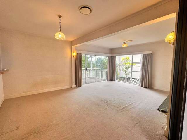 28 Rawhitiroa Road 1704_1