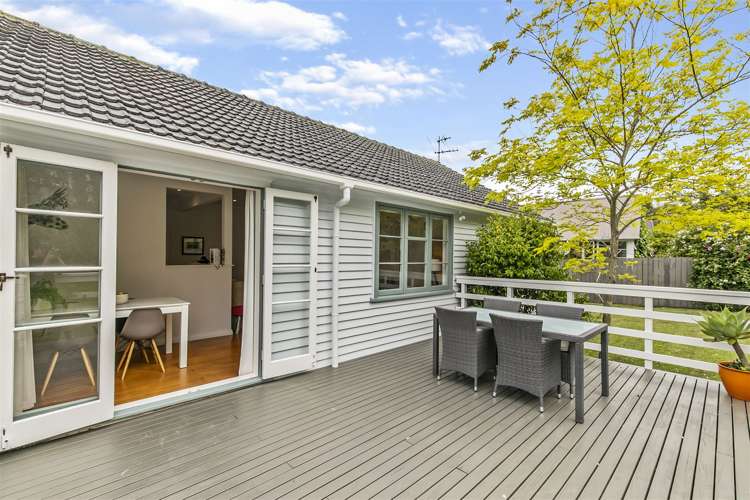 64 Mccullough Avenue Mount Roskill_9