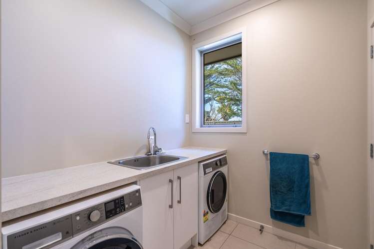 47 Matua Grove Otatara_17