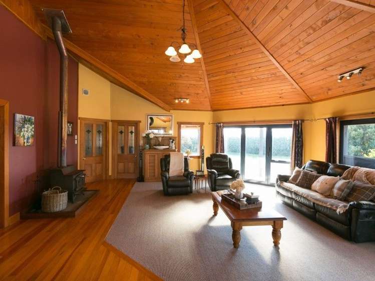 5881 Mountain Road Normanby_13