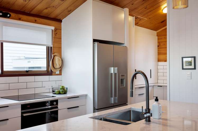 6 Makorori Beach Road Makorori_8