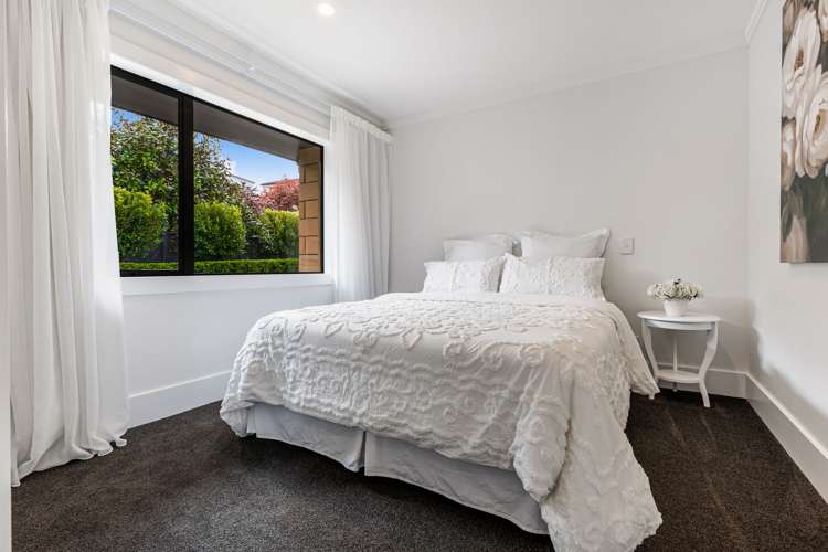 53 The Ritz Orewa_18