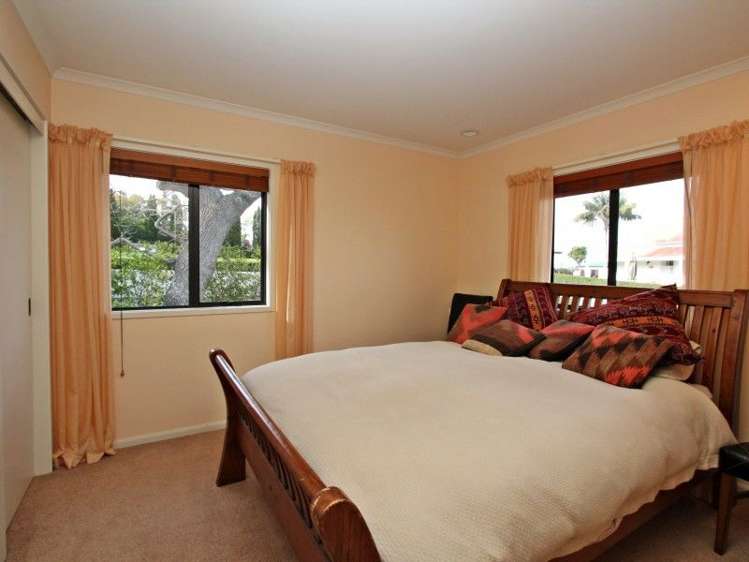 17 Cobden Road Bluff Hill_13
