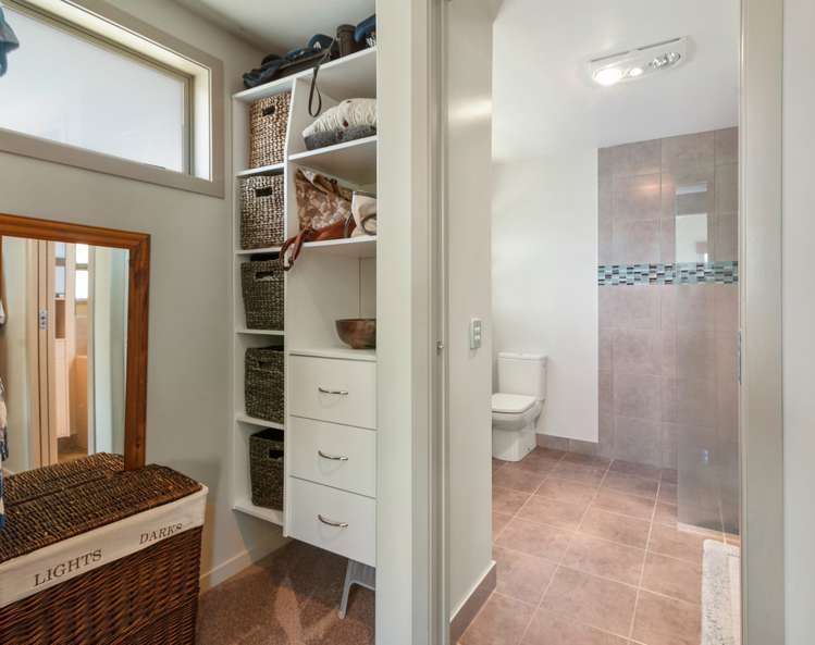 15 Devoy Drive Owhata_9