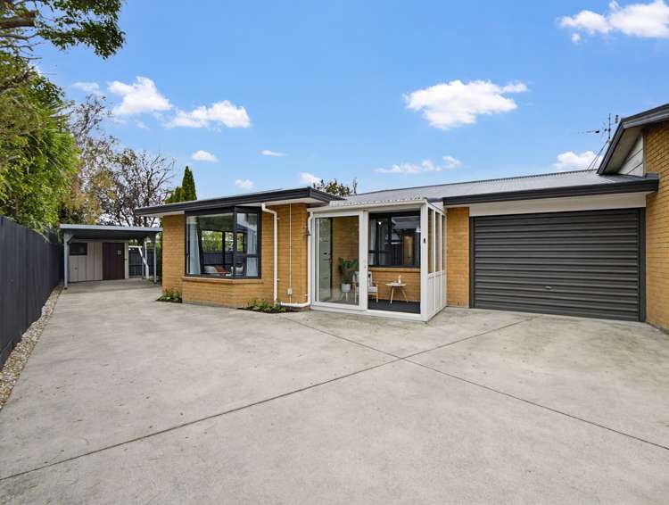 2/59B Mackworth street_0