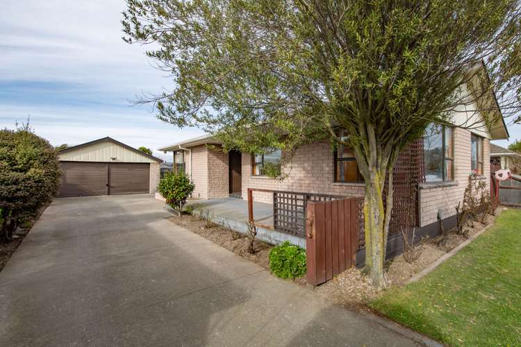 5 Oriana Crescent Hornby_14