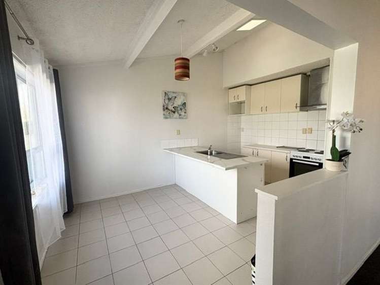 1/23 Woodcote Drive Glenfield_4