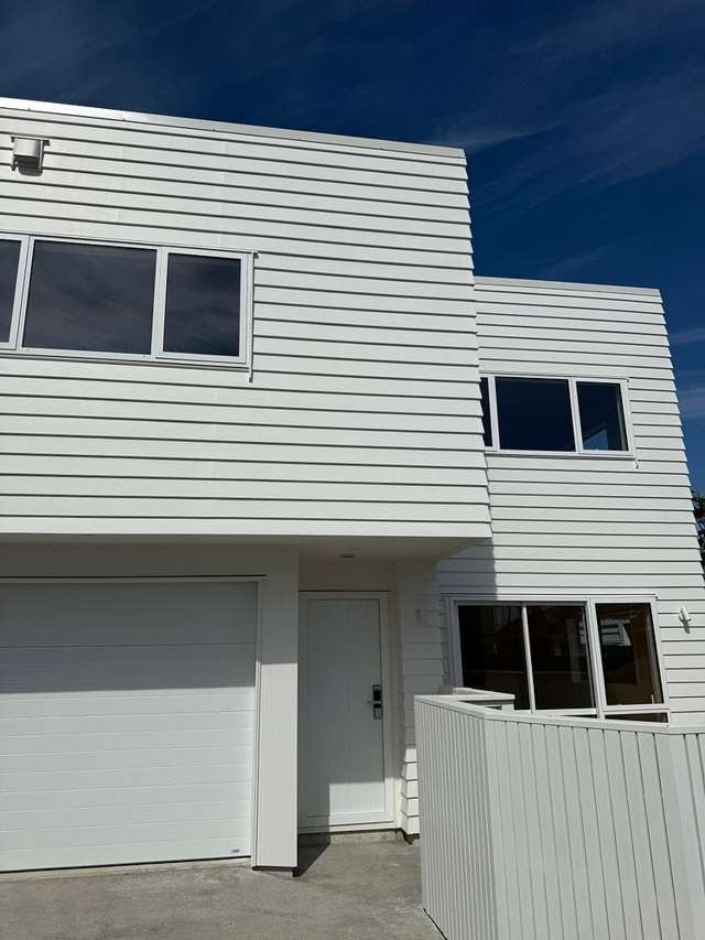 BRAND NEW - ready to move in!