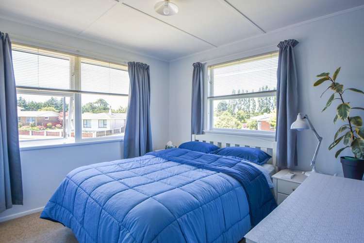 10 Fairbrother Street Carterton_11