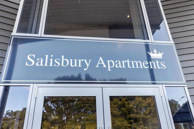 2/7 Salisbury Avenue (Salisbury Crown) Mt Maunganui_3