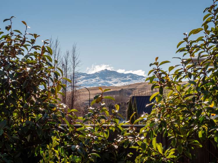 74 Risinghurst Terrace Lower Shotover_12