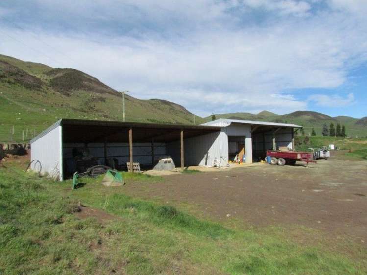 1477 Waimea Valley Road Gore Surrounds_13