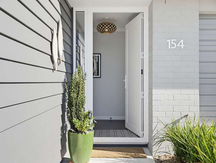 154/30 Bob Robertson Drive_1