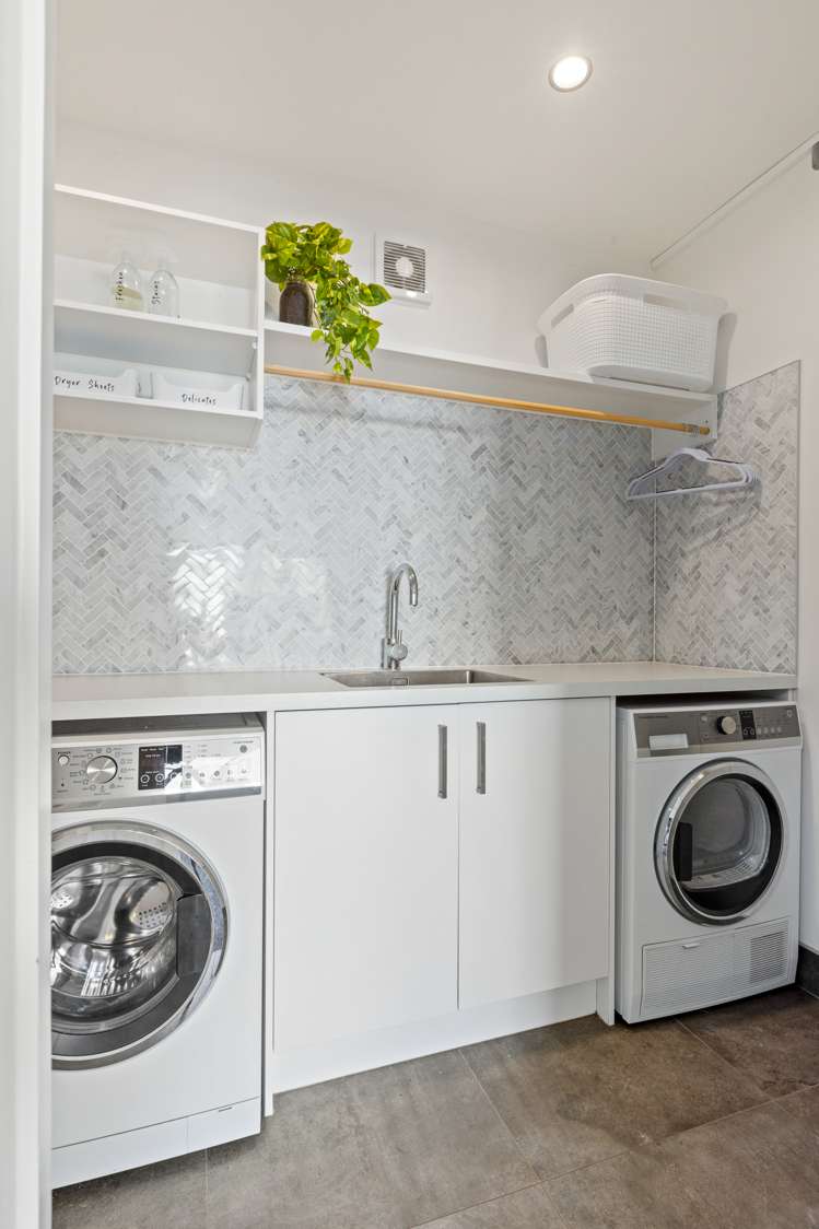 9 Airmens Lane Hobsonville_18