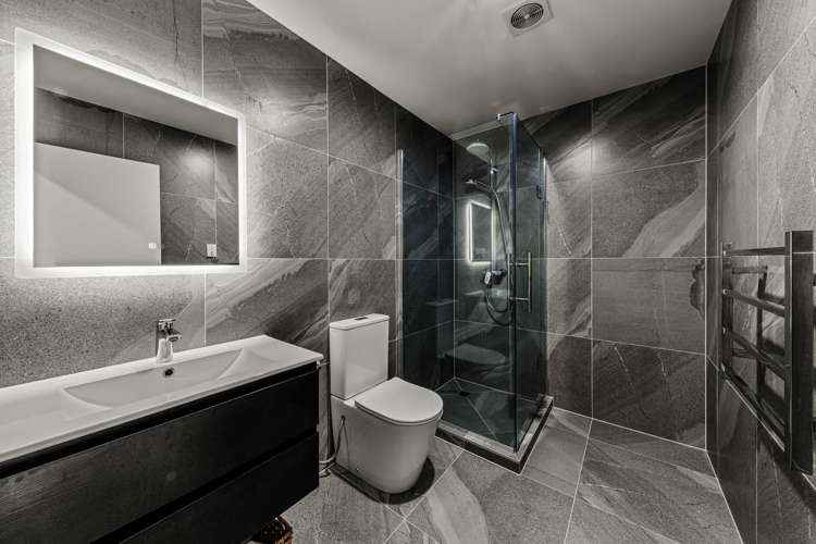 42 Glidepath Road Hobsonville_3