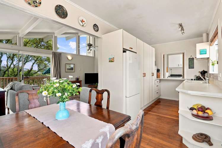 46 Kia Ora Road Beach Haven_18