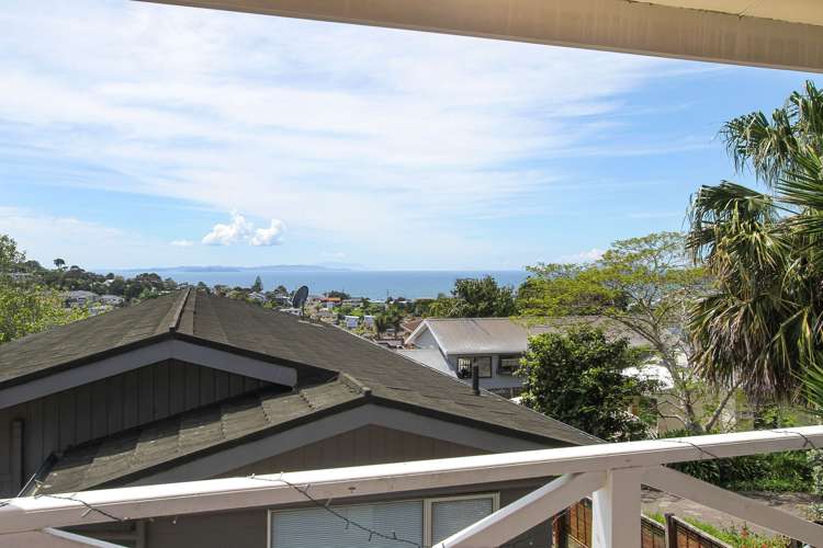 18a Gledstane Road Stanmore Bay_14