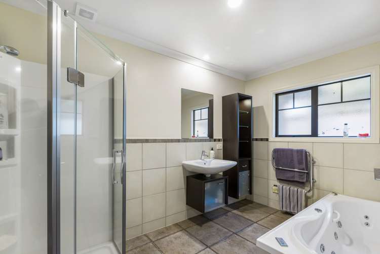 241 East Coast Road Mairangi Bay_12