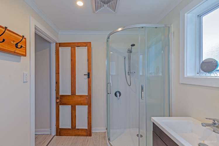 6 Thomas Street West End_7