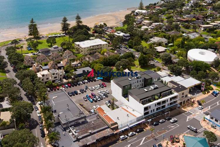 2/421 Beach Road Mairangi Bay_3