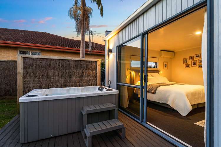 8 Brixton Road Manly_17