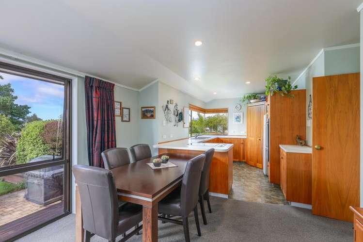 44 Greenacres Road Redwood Valley_11