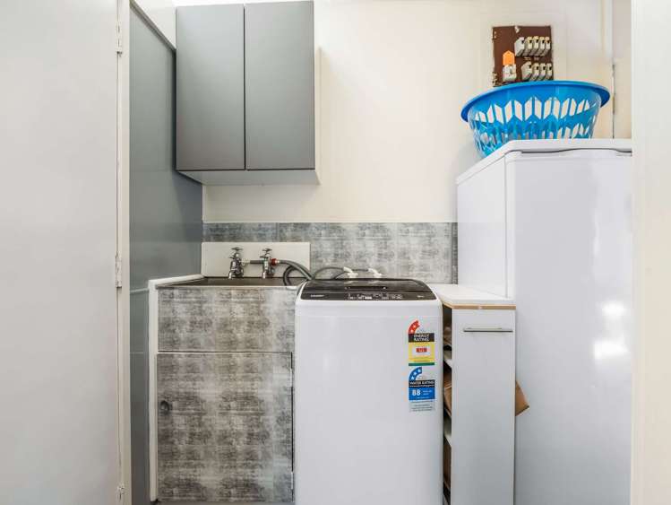 196A Clayton Road Mangakakahi_13