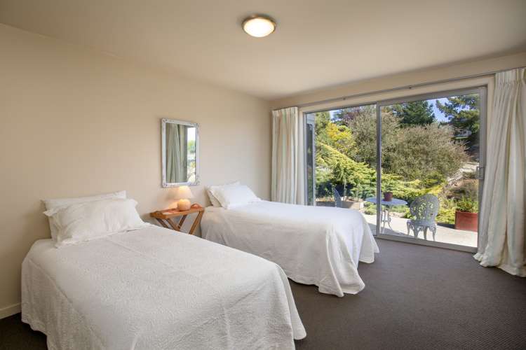 10 Lanes Road Alexandra_12