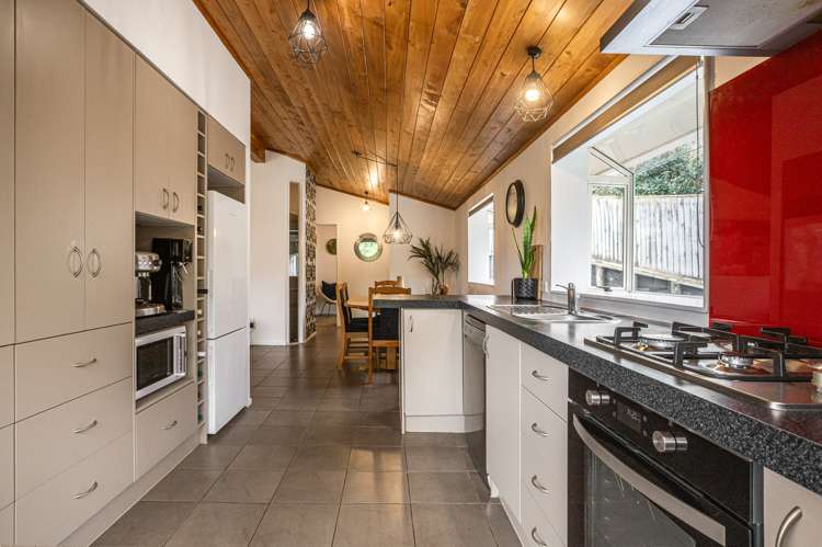 2/25a Pleasant Street Onehunga_12