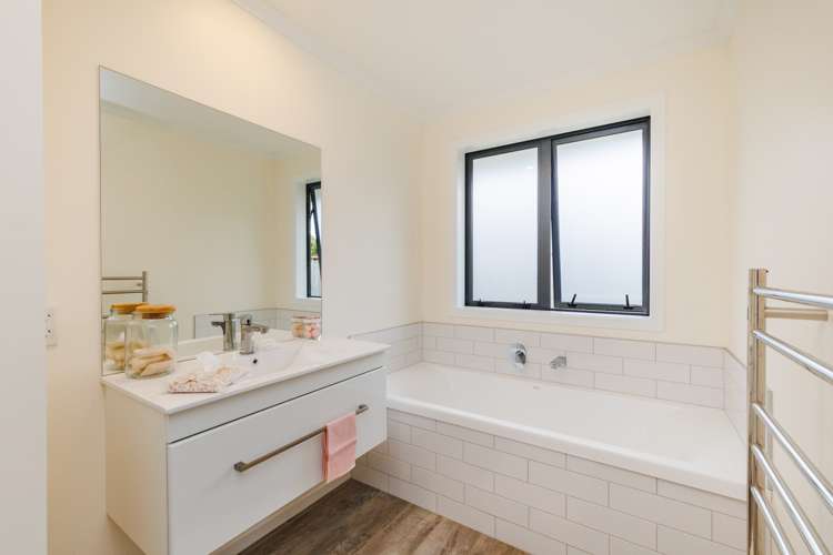 77 Pharazyn Street Feilding_21