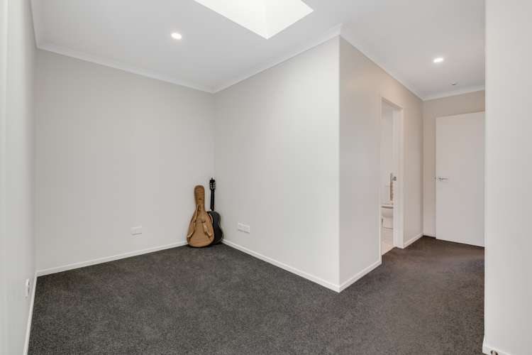 21 Ringi Lane Orewa_15