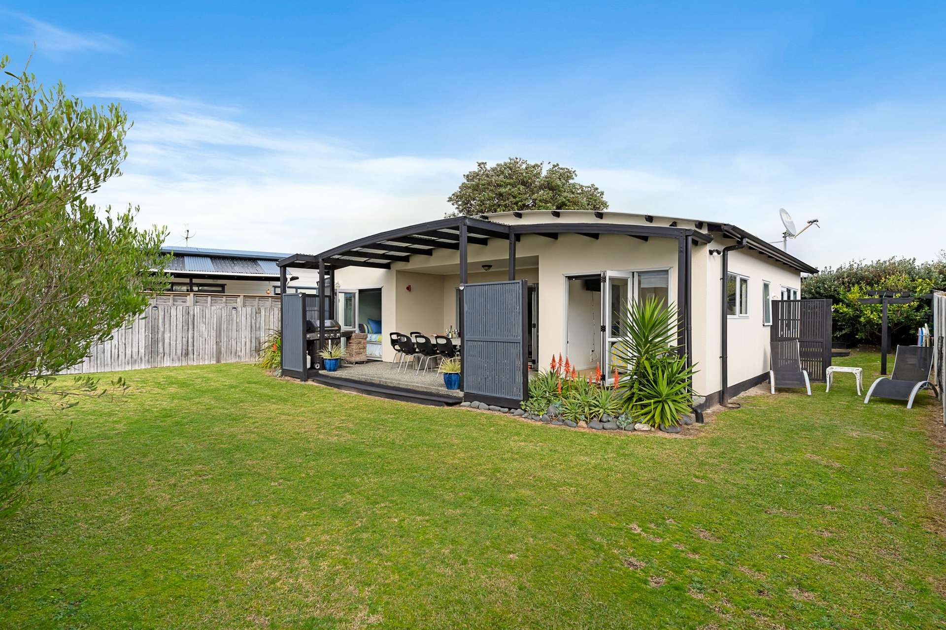 227b Ocean Road Whangamata_0